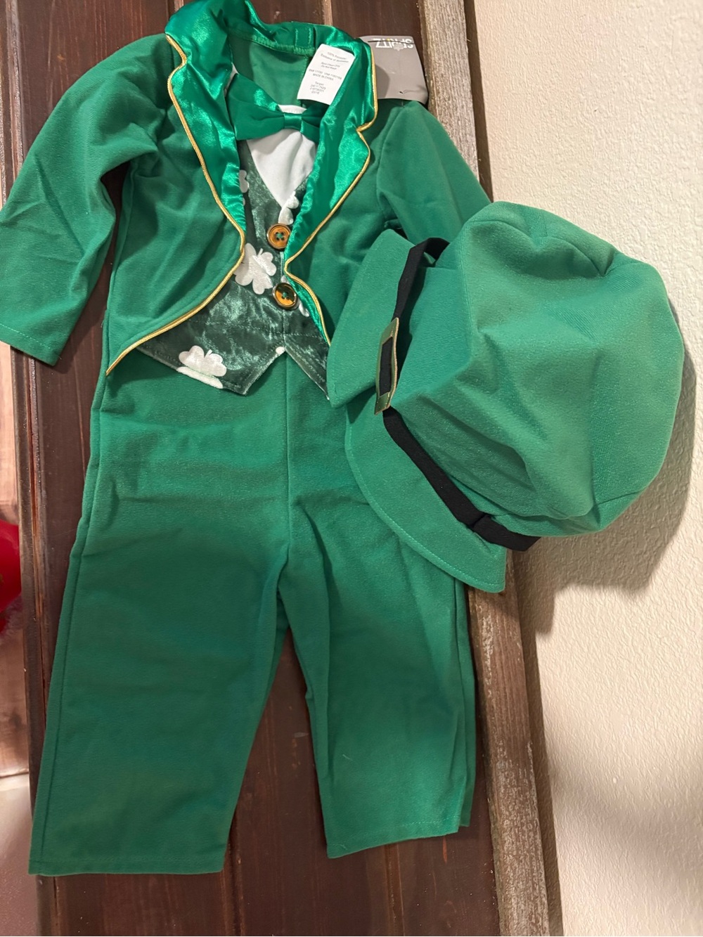 Green Leprechaun Kids Costume with Hat - Classic St. Patrick's Outfit